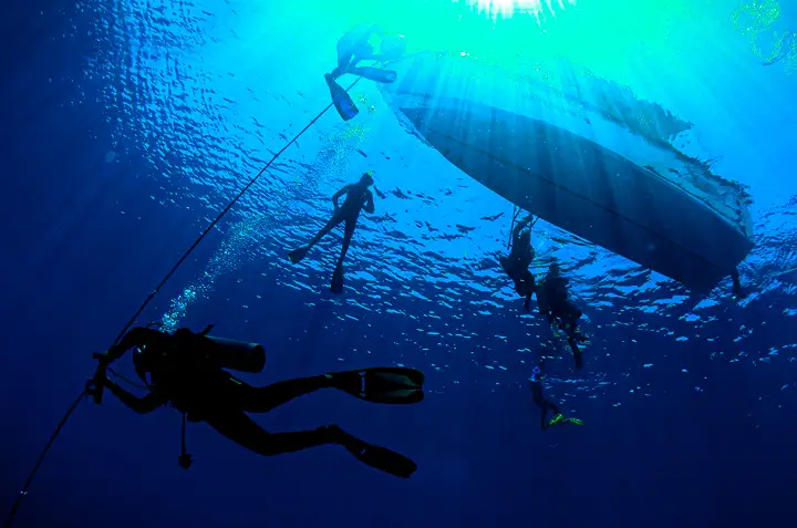 Underwater exploration off the Sri Lankan coast